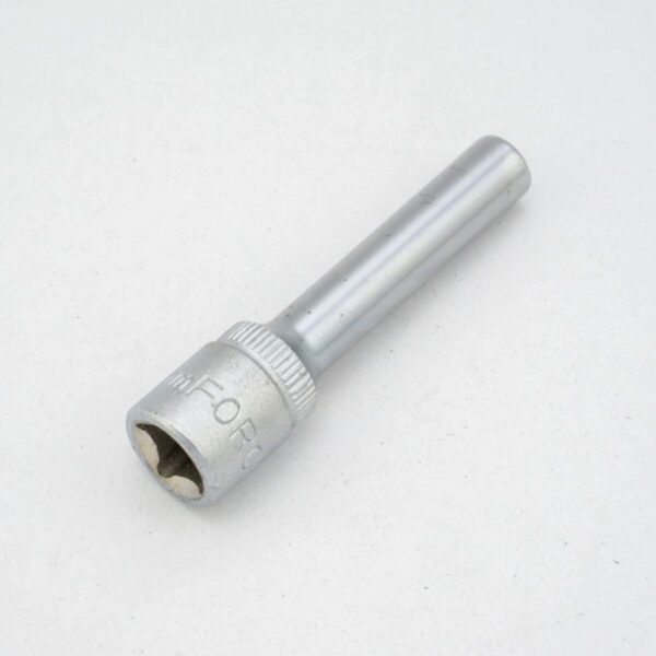 ลูกบ๊อกซ์ 6PT.50MM1/4"เบอร์ 4.5
