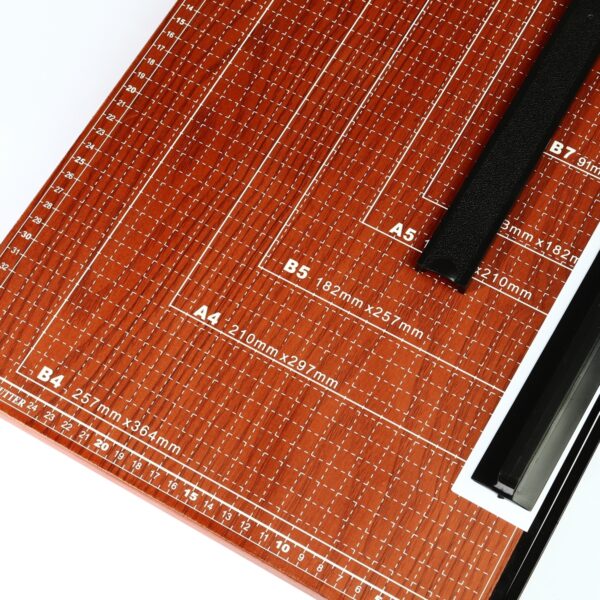 -HORSE-H251-1410-3 ตราม้า แท่นตัดกระดาษ ขนาด (กว้างxยาว) 12x15 นิ้ว รุ่น H-1215 ชนิดฐานไม้